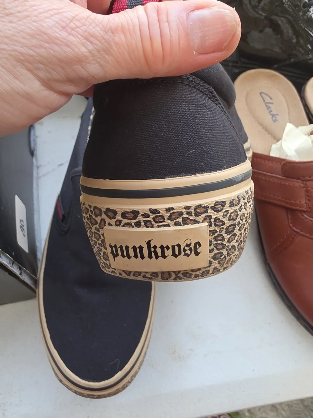 Black Slip-On Canvas Unisex Shoes - Unbranded